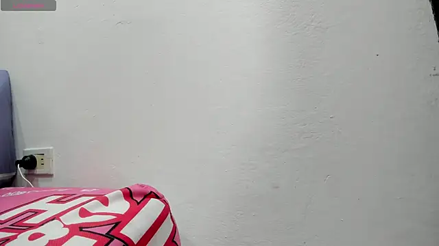 MiaEvans0 online show from 5, 5, 2026