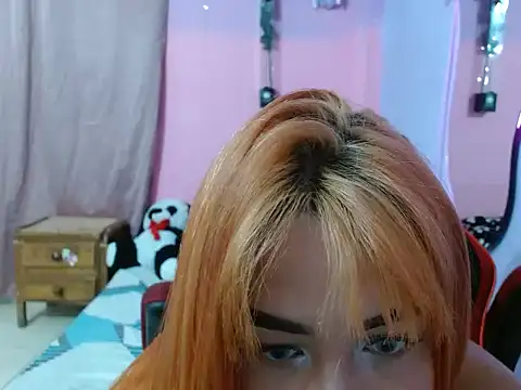 Snapshot of Cute-rouss chatting on 7, 2, 2026 Cute-rouss online show from 7, 2, 2026