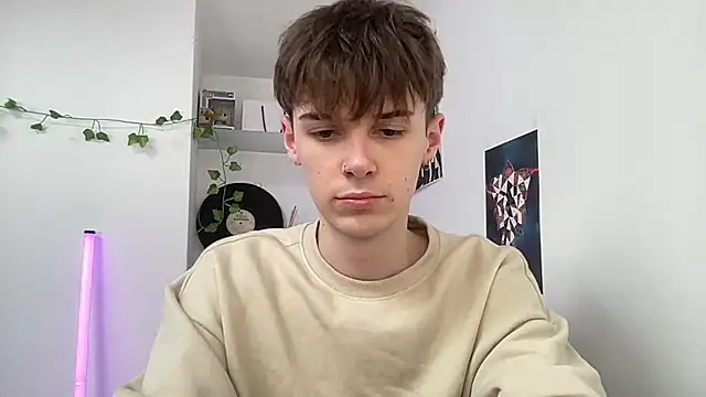 YourMilkyGuy online show from 23, 4, 2026