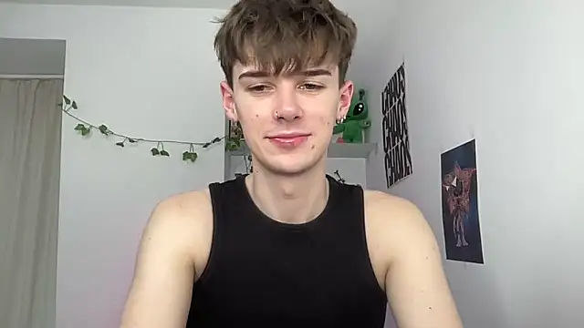 Snapshot of YourMilkyGuy chatting on 9, 6, 2026 YourMilkyGuy online show from 9, 6, 2026