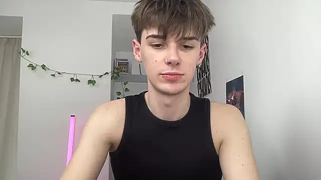 Snapshot of YourMilkyGuy chatting on 10, 6, 2026 YourMilkyGuy online show from 10, 6, 2026