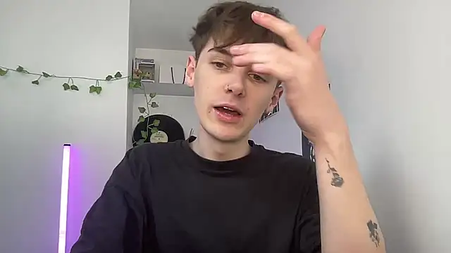 YourMilkyGuy online show from 21, 4, 2026