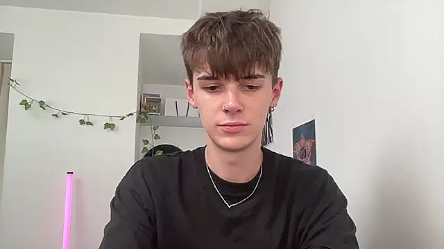 YourMilkyGuy online show from 4, 8, 2026