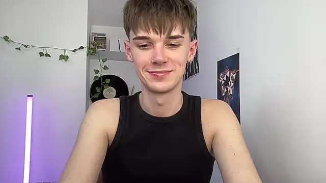 Snapshot of YourMilkyGuy chatting on 11, 5, 2026 YourMilkyGuy online show from 11, 5, 2026