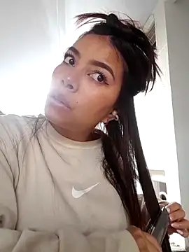 Ariana Castillo   online show from 20, 2, 2026