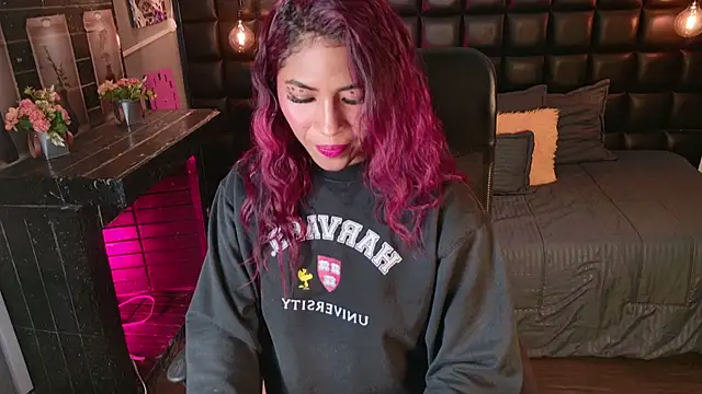 ChloeLombardi  online show from 4, 7, 2026
