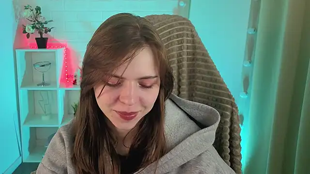 LesleySky online show from 4, 3, 2026