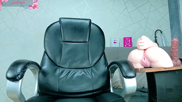 Snapshot of Milo_Thompson chatting on 27, 5, 2026 Milo Thompson online show from 27, 5, 2026