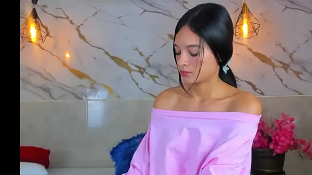 camiifox  online show from 21, 4, 2026