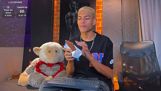 ItsZairen online show from 19, 2, 2026