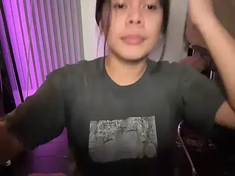 Snapshot of Mooree_naba chatting on 22, 10, 2025 Mooree naba online show from 22, 10, 2025