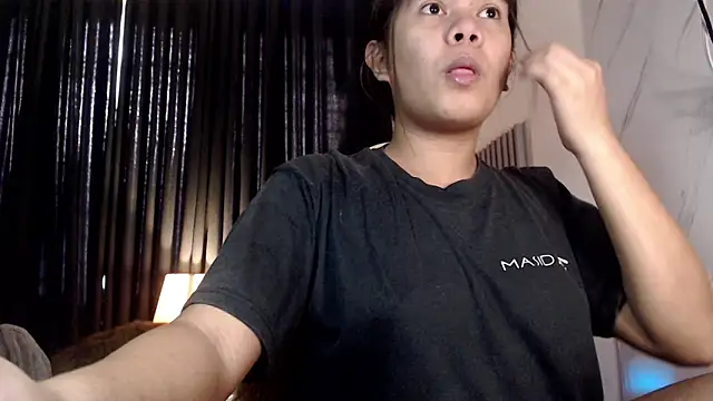 Snapshot of Mooree_naba chatting on 14, 11, 2025 Mooree naba online show from 14, 11, 2025