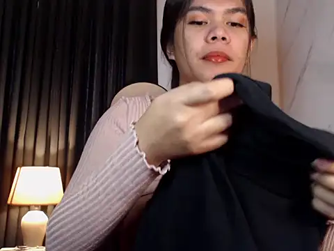 Snapshot of Mooree_naba chatting on 8, 10, 2025 Mooree naba online show from 8, 10, 2025