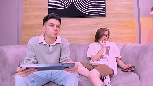 close friends online show from 27, 5, 2026