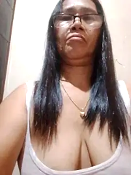 suzzie hot online show from 7, 2, 2026