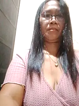 suzzie hot online show from 9, 2, 2026