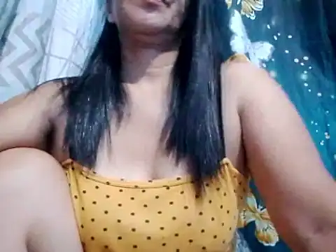 suzzie hot online show from 23, 2, 2026