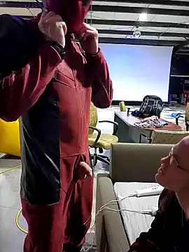 CuteKcCouple online show from 9, 3, 2026