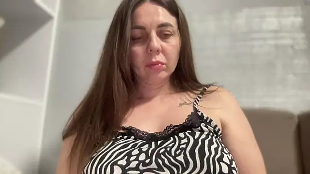 Snapshot of Darsy_Rox chatting on 13, 6, 2026 Darsy Rox online show from 13, 6, 2026