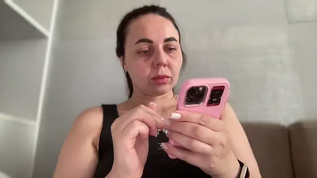 Snapshot of Darsy_Rox chatting on 10, 7, 2026 Darsy Rox online show from 10, 7, 2026