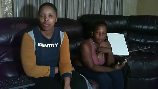 Caramel-Diva online show from 5, 4, 2026