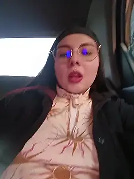 Yulska online show from 23, 4, 2026