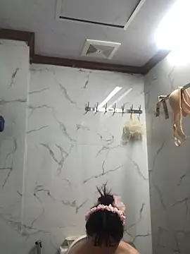 cuty lusy online show from 25, 3, 2026