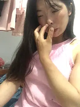 cuty lusy online show from 5, 6, 2026