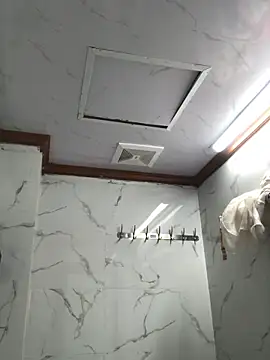 cuty lusy online show from 21, 4, 2026