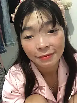 cuty lusy online show from 8, 7, 2026