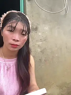 cuty lusy online show from 6, 7, 2026