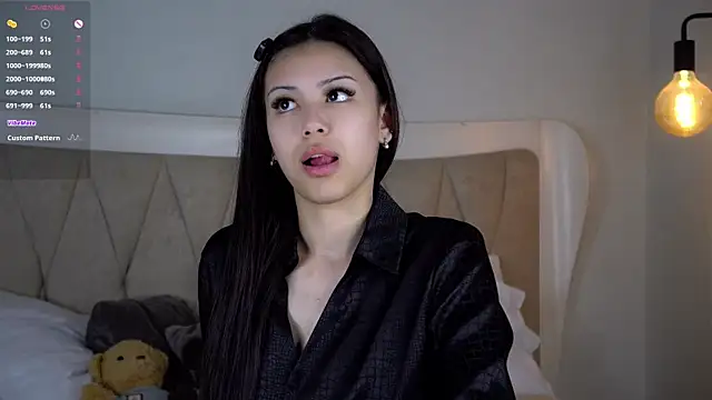 Snapshot of SulemaNeugin chatting on 2, 6, 2026 SulemaNeugin online show from 2, 6, 2026