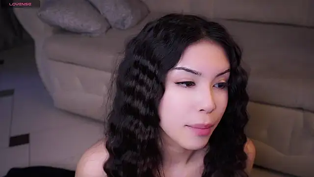 Snapshot of SulemaNeugin chatting on 25, 4, 2026 SulemaNeugin online show from 25, 4, 2026