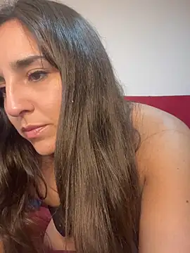 Snapshot of Latinaelisa chatting on 12, 4, 2026 Latinaelisa online show from 12, 4, 2026