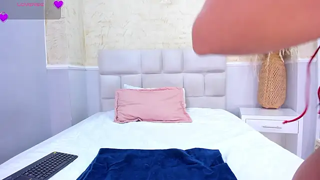 JazminMonroee  online show from 27, 3, 2026