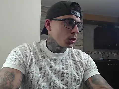 maxstrom111 online show from 8, 2, 2026