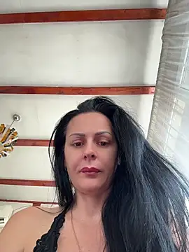 Snapshot of MiriamDelyn chatting on 18, 7, 2026 MiriamDelyn online show from 18, 7, 2026