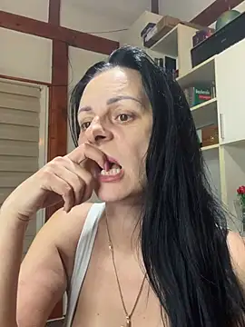 MiriamDelyn online show from 24, 4, 2026