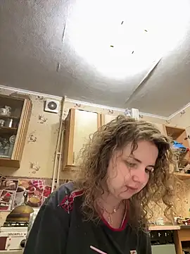 SueCurlykisss online show from 12, 5, 2026