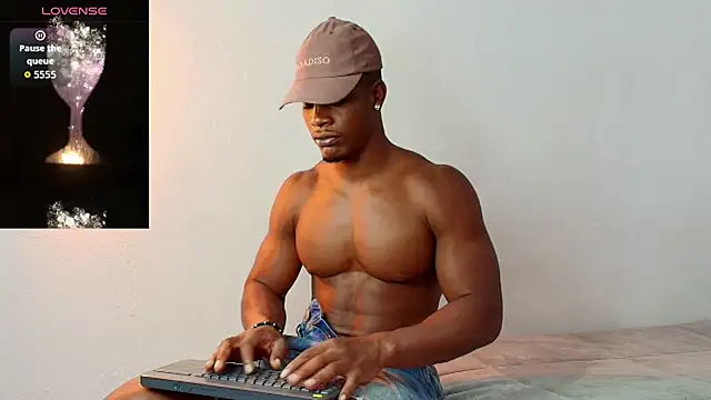 Snapshot of Lebron_black_ chatting on 10, 7, 2026 Lebron black online show from 10, 7, 2026