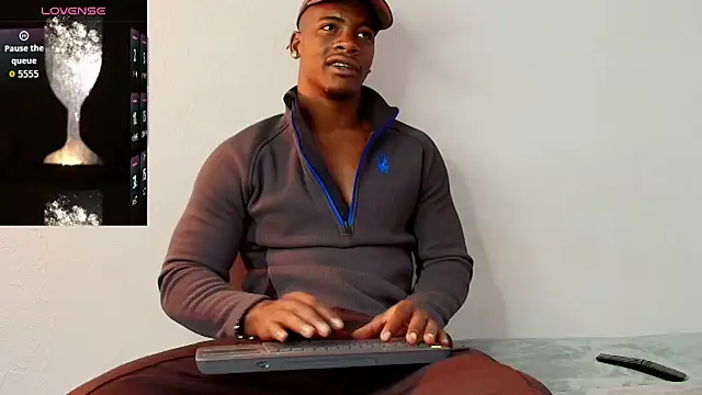 Snapshot of Lebron_black_ chatting on 8, 7, 2026 Lebron black online show from 8, 7, 2026