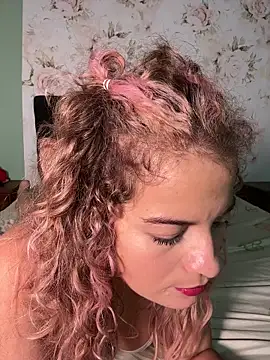 AriBeautiful online show from 8, 4, 2026