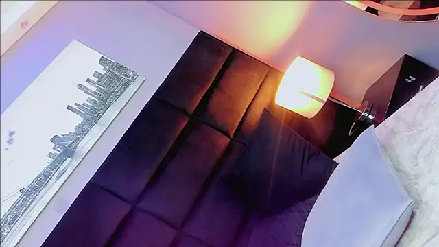 Daniiela Foxx online show from 13, 3, 2026