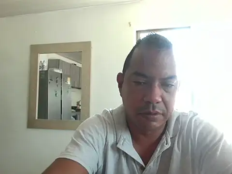 Snapshot of Quillero18 chatting on 28, 7, 2026 Quillero18 online show from 28, 7, 2026