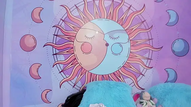 evelin 24  online show from 13, 2, 2026