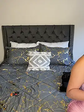 Alessia Gold online show from 15, 4, 2026