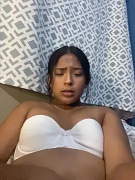 Snapshot of BabyFoxy chatting on 7, 5, 2026 BabyFoxy online show from 7, 5, 2026