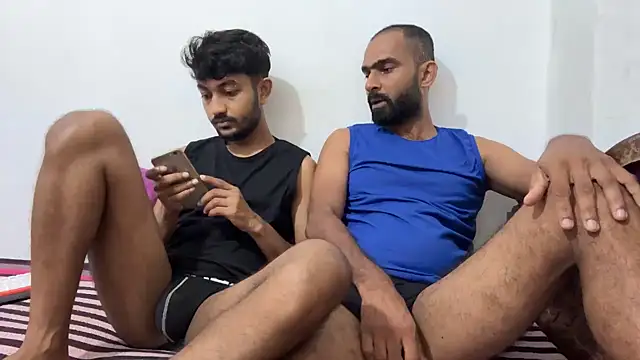 Snapshot of DesiDaddyandSon chatting on 31, 5, 2026 DesiDaddyandSon online show from 31, 5, 2026