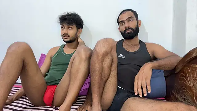 Snapshot of DesiDaddyandSon chatting on 17, 5, 2026 DesiDaddyandSon online show from 17, 5, 2026