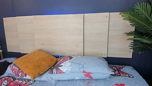 hermione brown online show from 19, 3, 2026